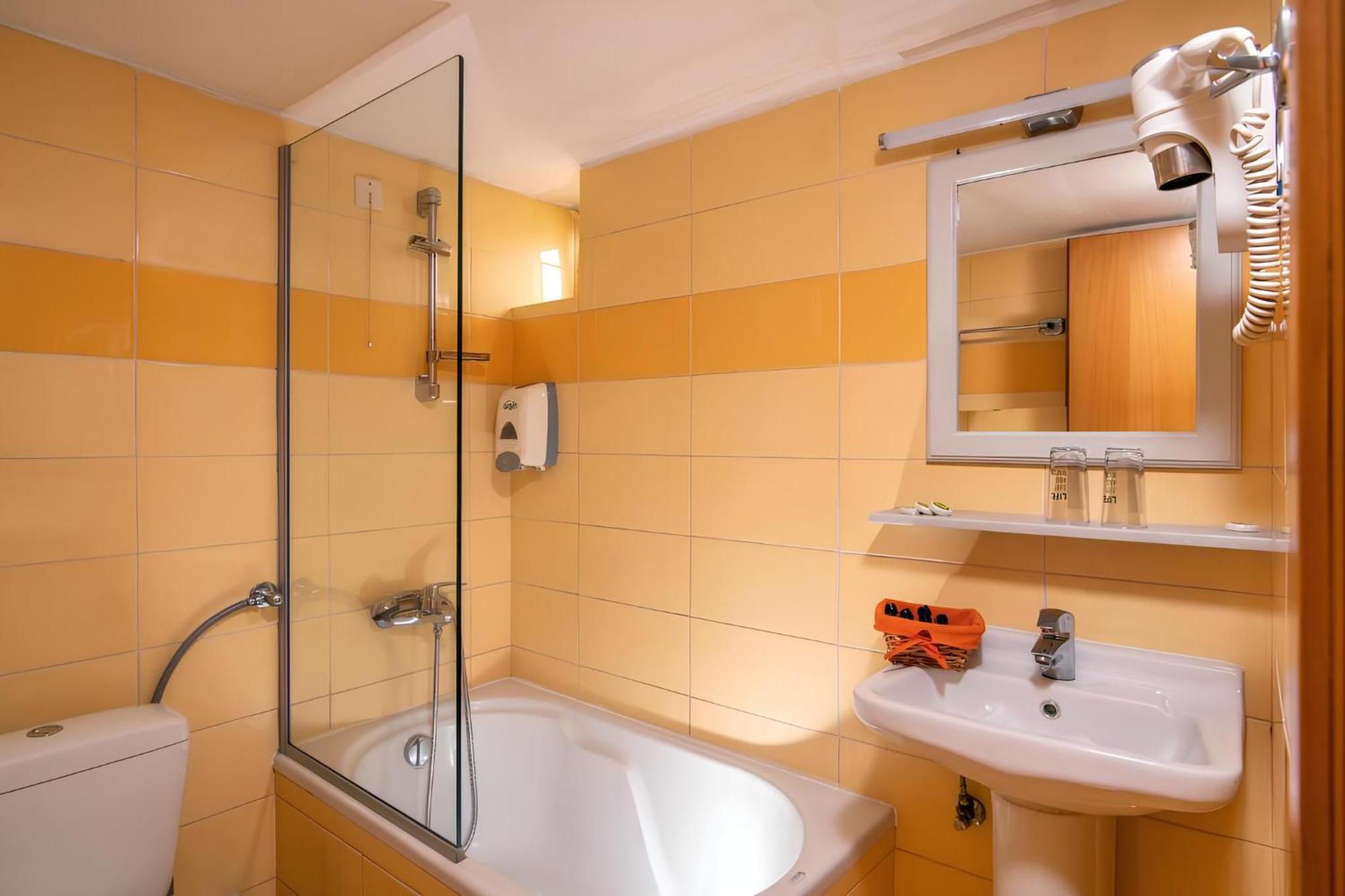 City Life Hotel 伊拉克利翁 外观 照片